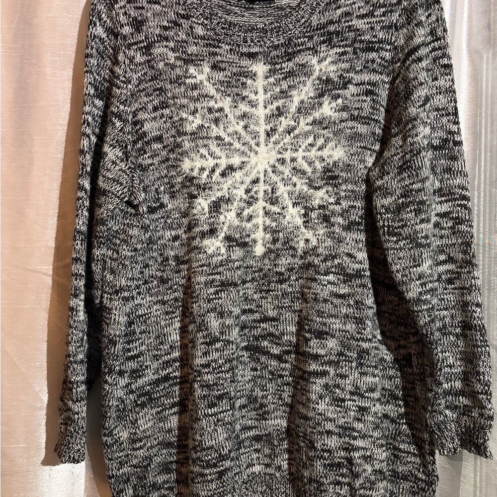 Relativity Black and White Snowflake Knit Sweater